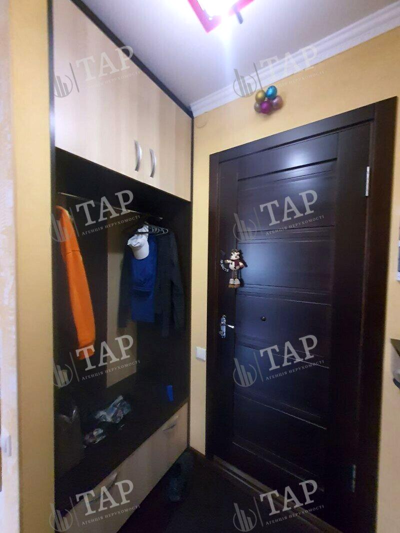 1816161422005430