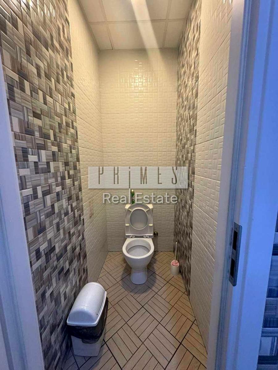 1843316658108436