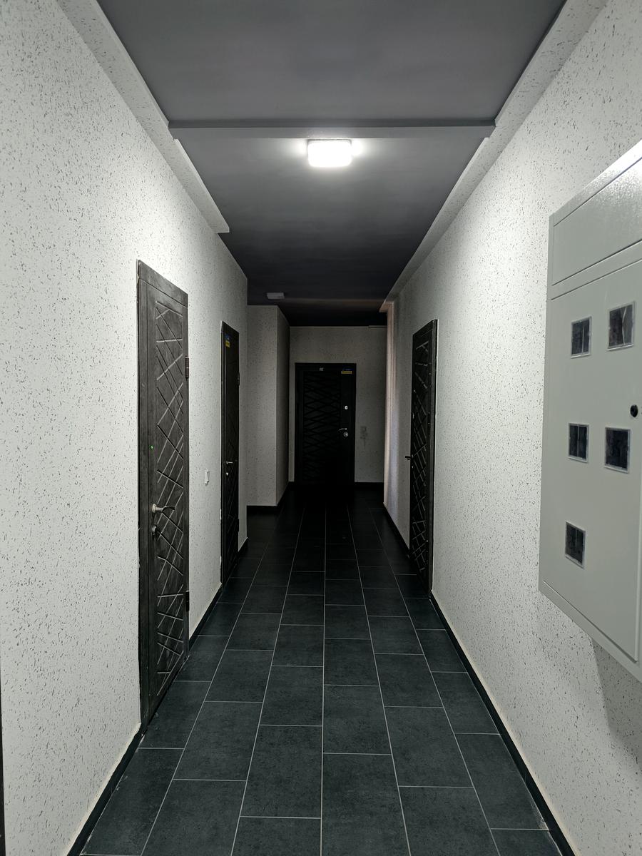 1834742306975437