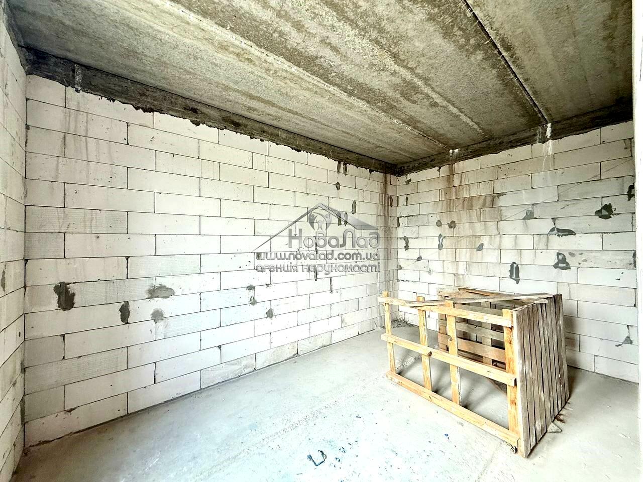 1837991529683438