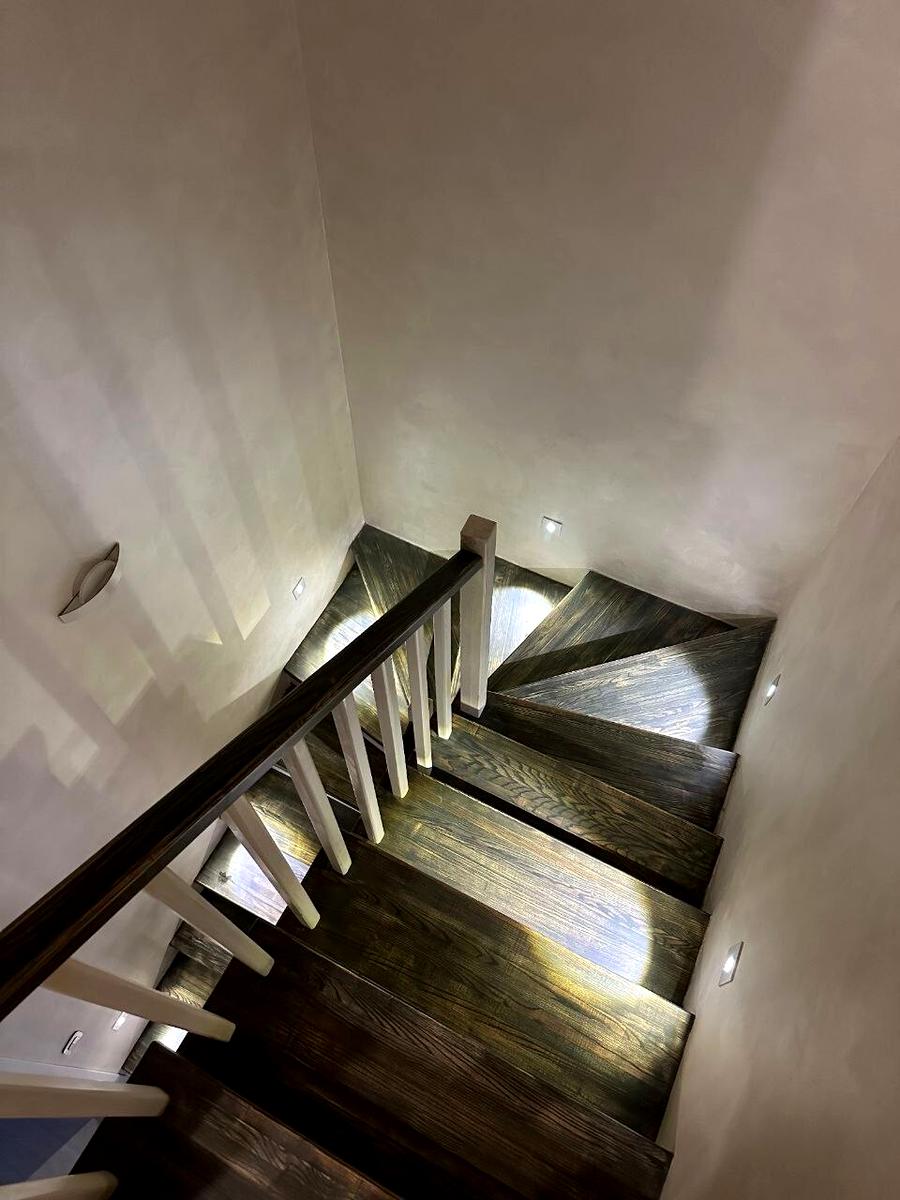 1844048423946438