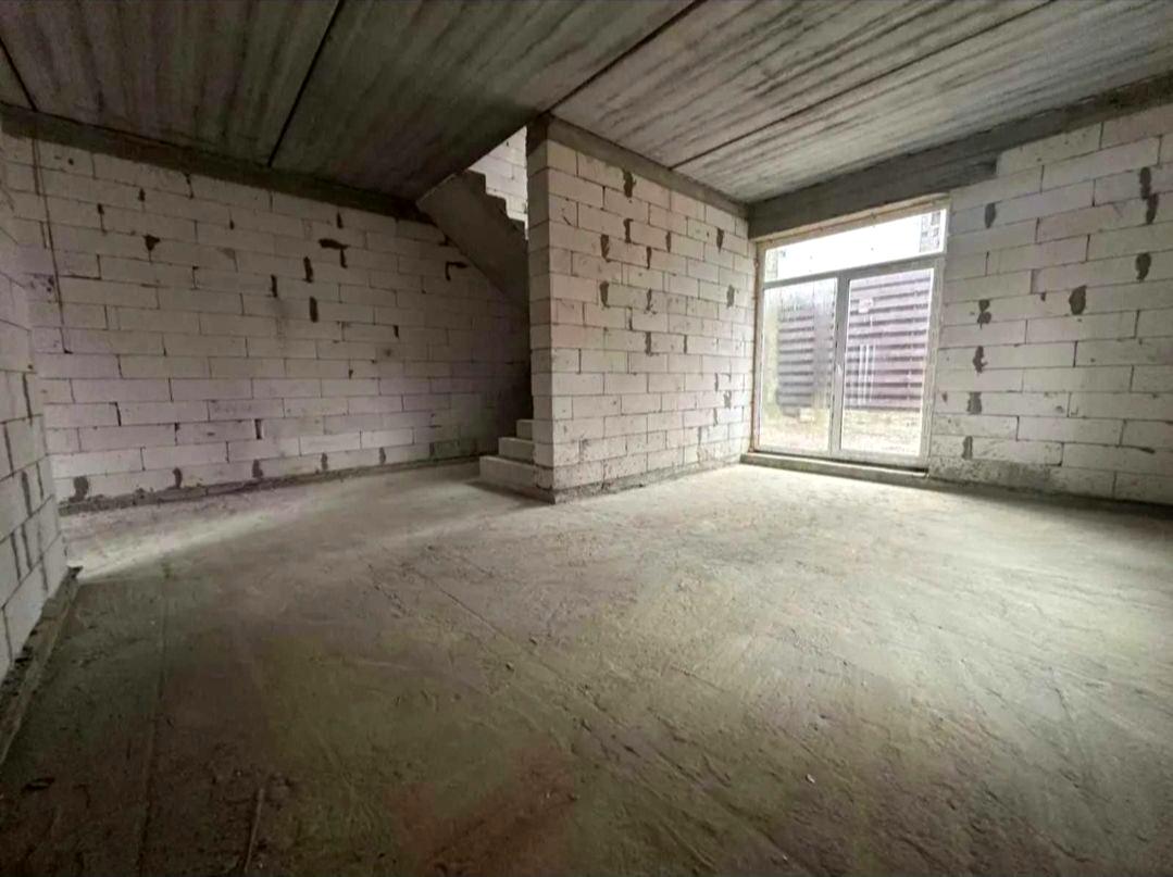 1842692711702448