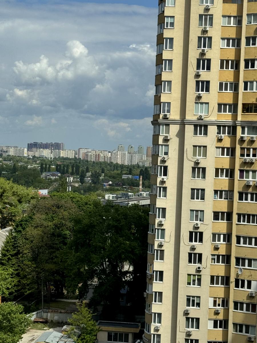 1832098585167449