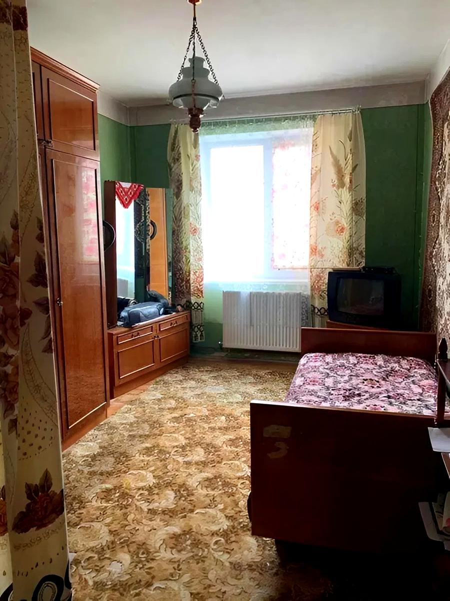 1845968778952456