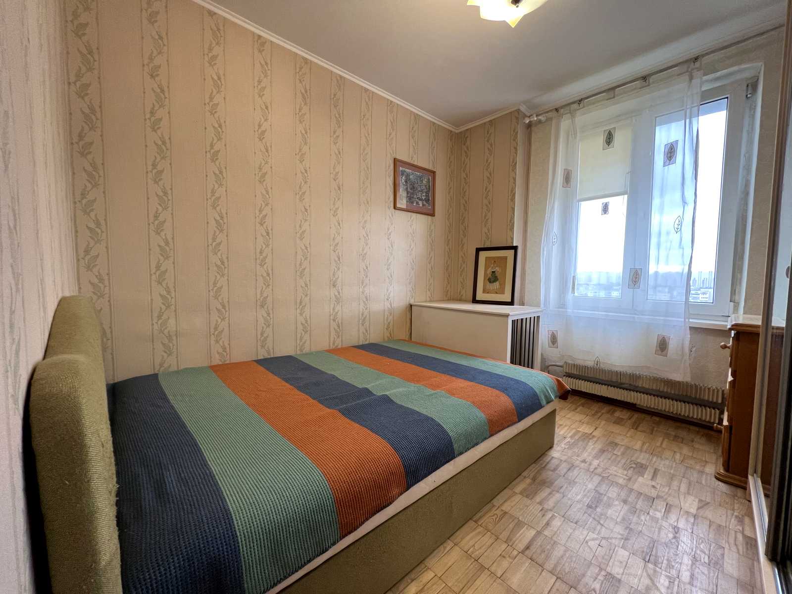 1813336100638458