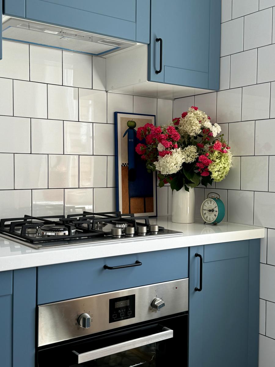 1806189739520460