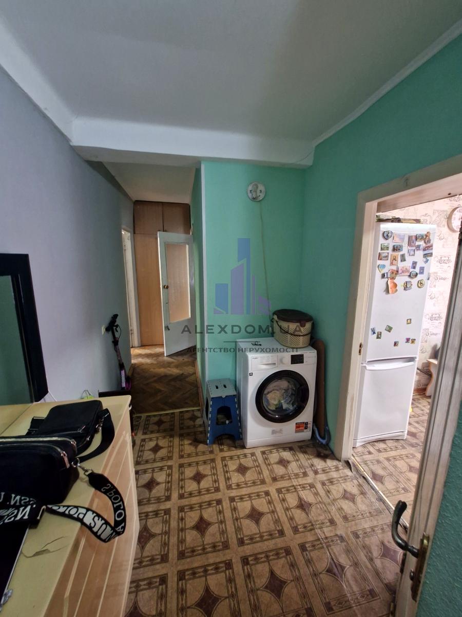 1832913559674470