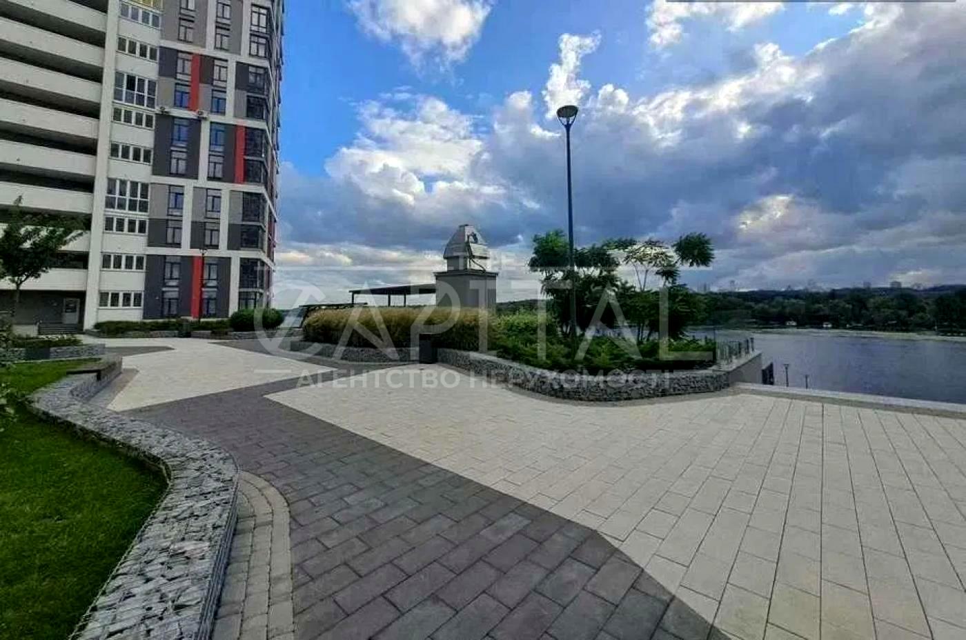 1836526047909470