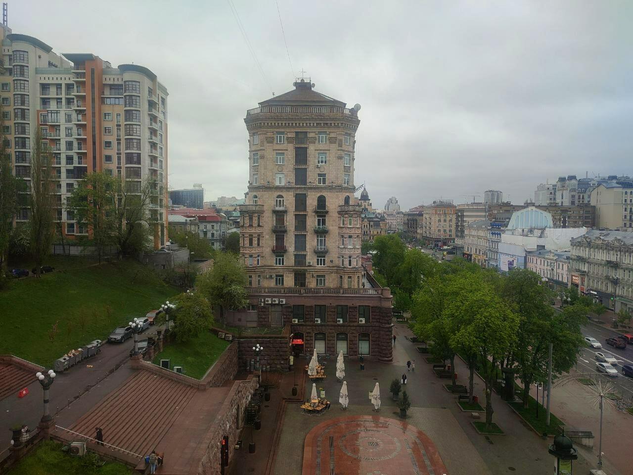 1800471129830478