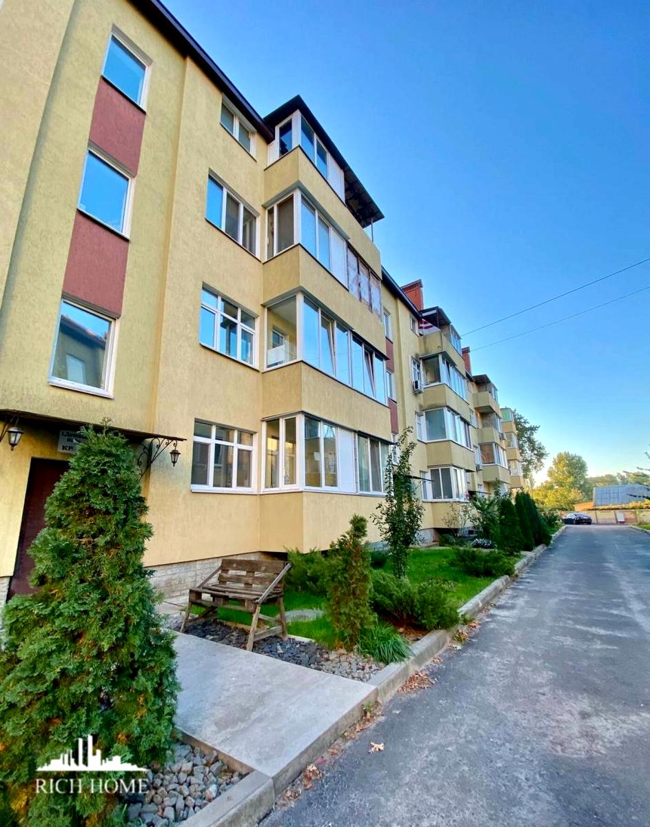 1813720747094048