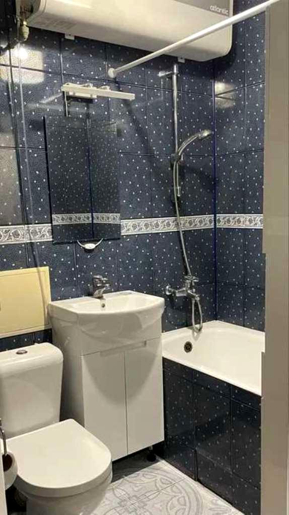 1844861648902048