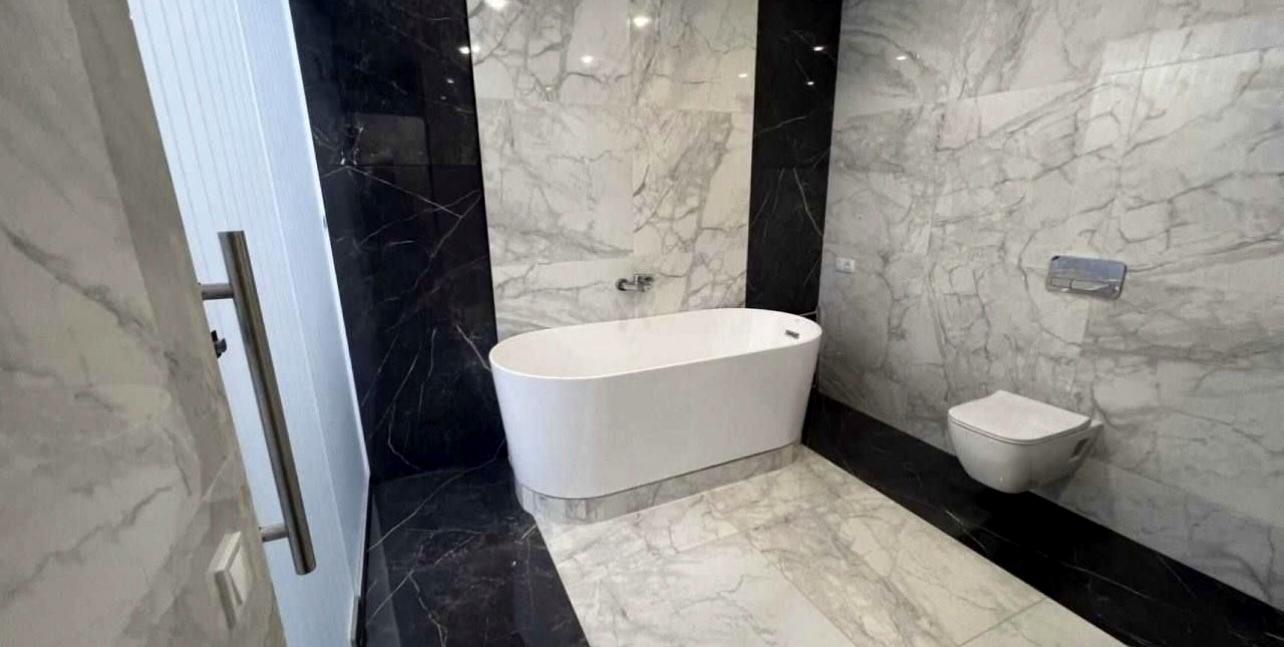 1839892523146481