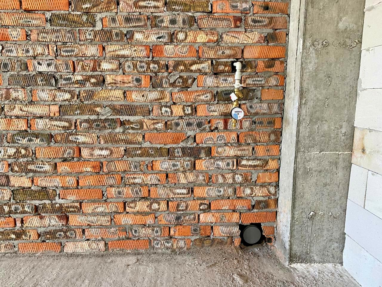 1826838807287482
