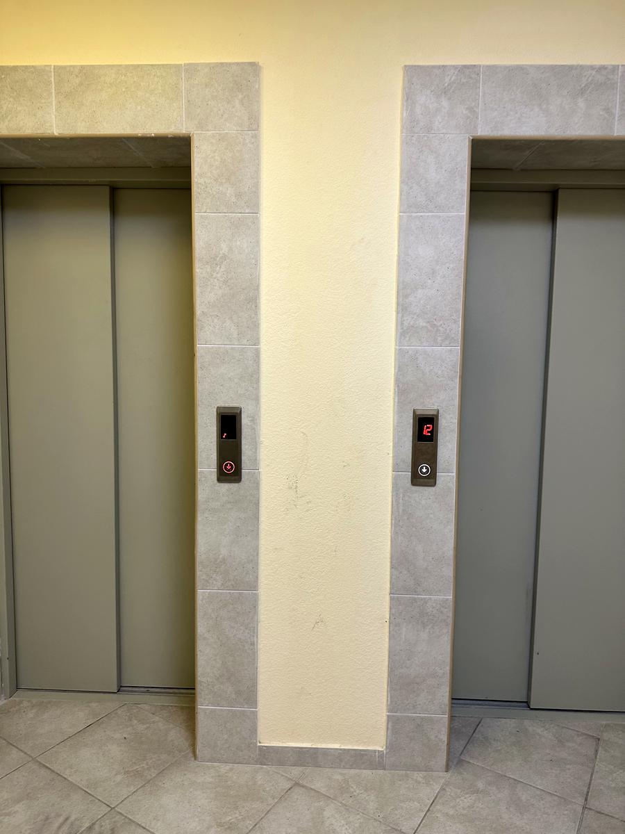 1842881254972483
