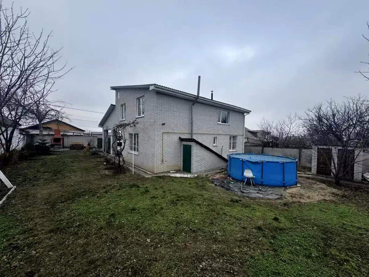 1838345355811049