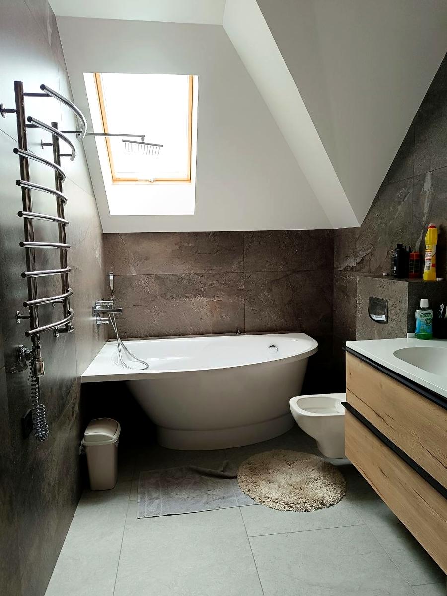 1797041971066497