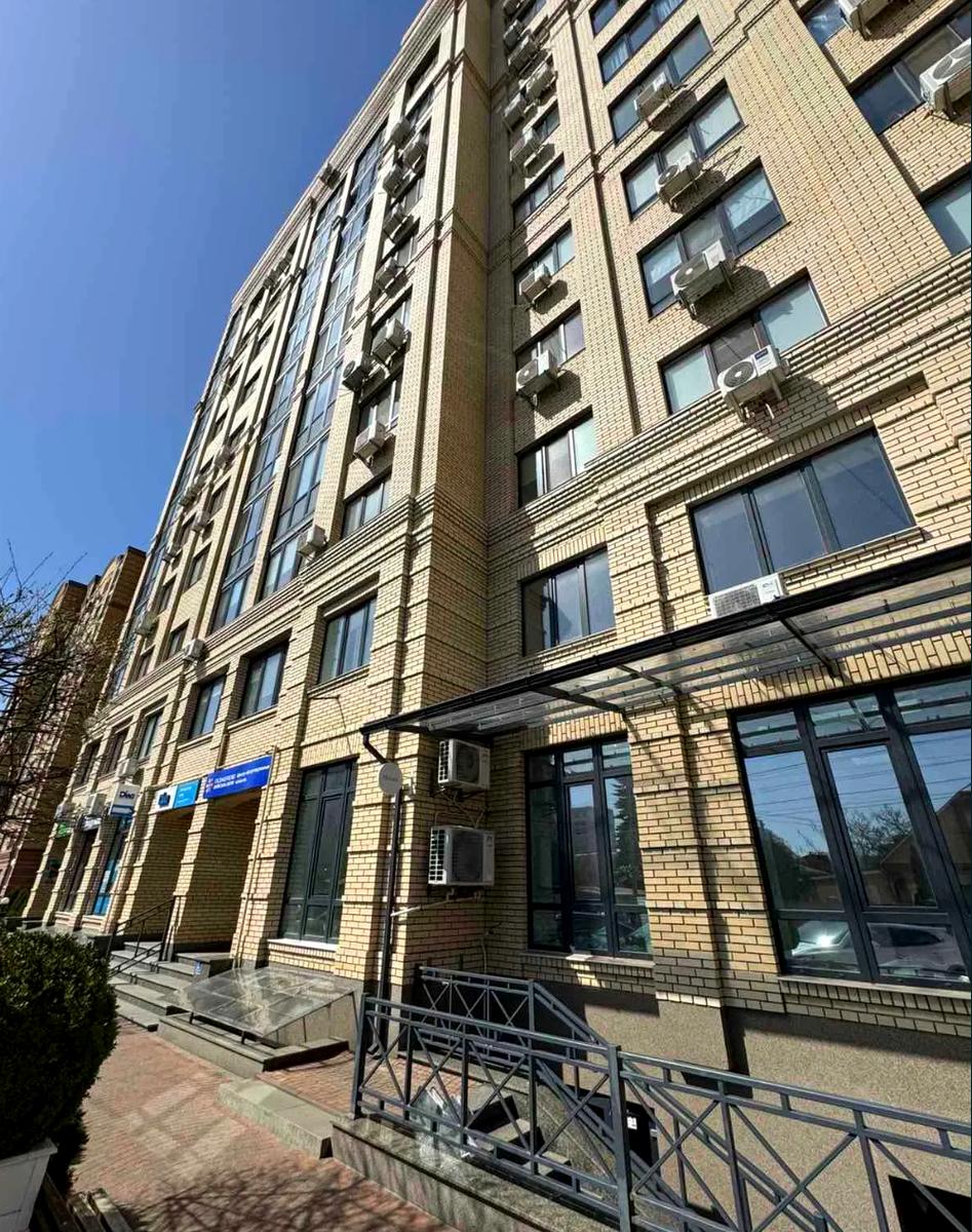 Commercial real estate at st. Universitetskaya (area 85 m²) - Atlanta.ua