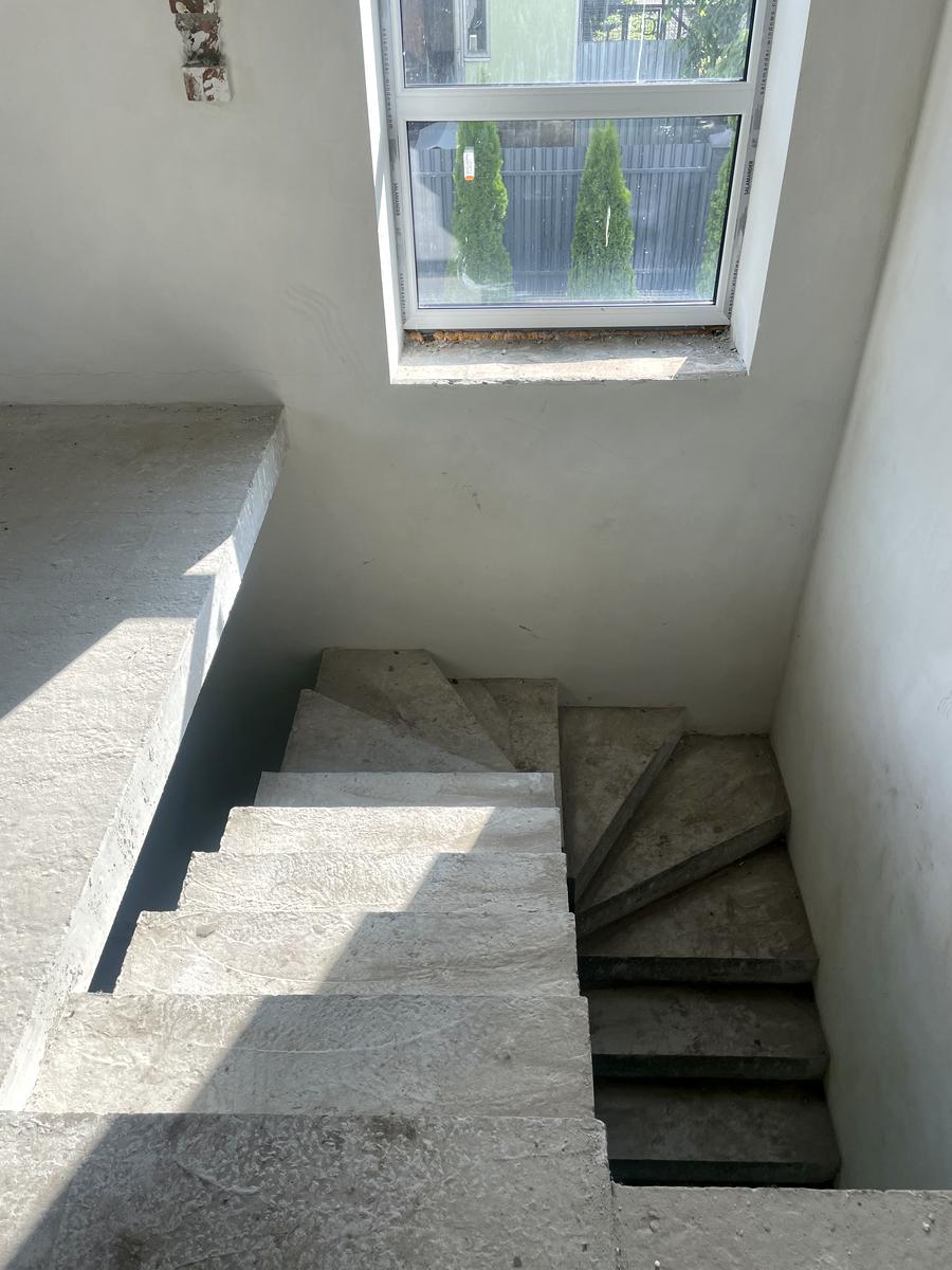 1835928042488502