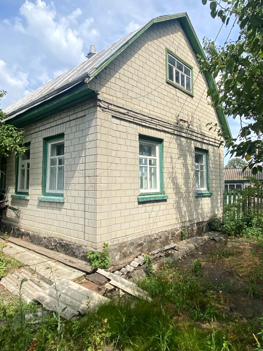 1839595108418507