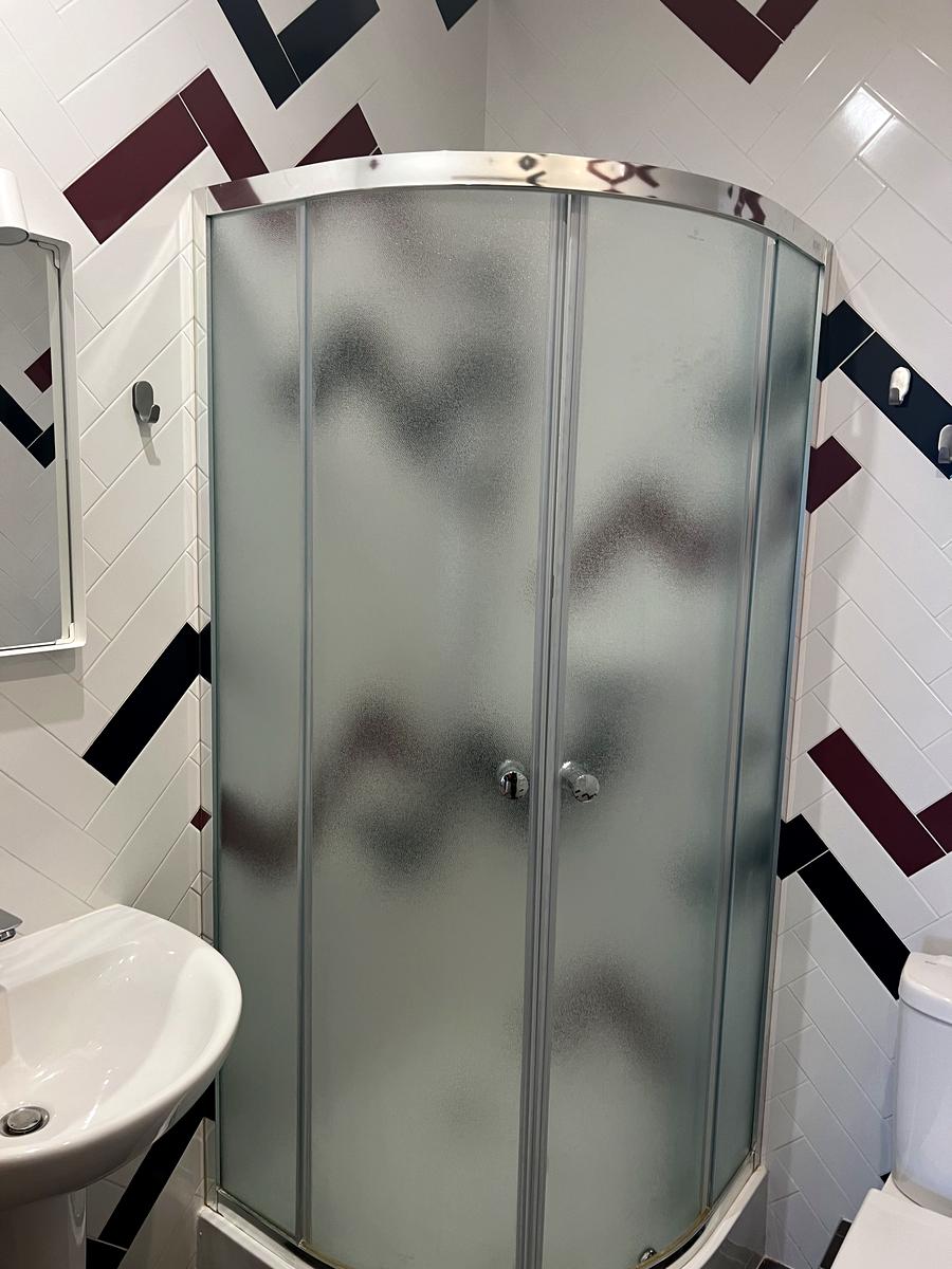 1842975585918509