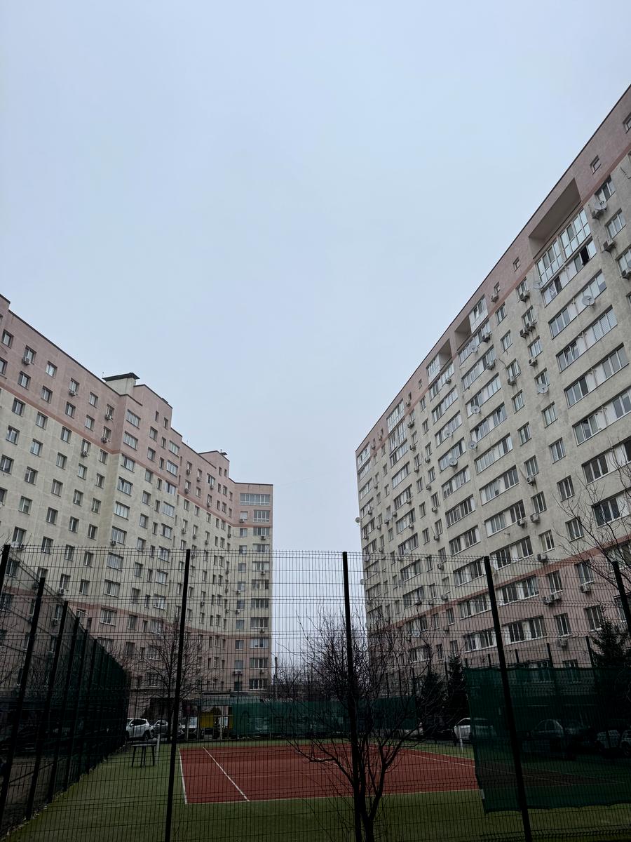 1819327250610518