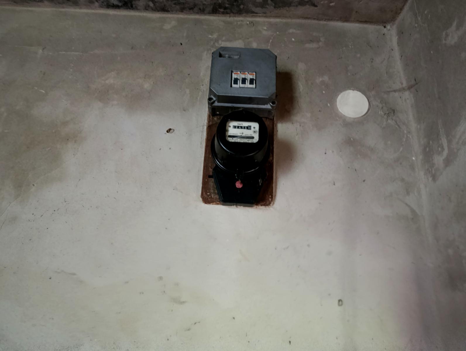 1835462466371519