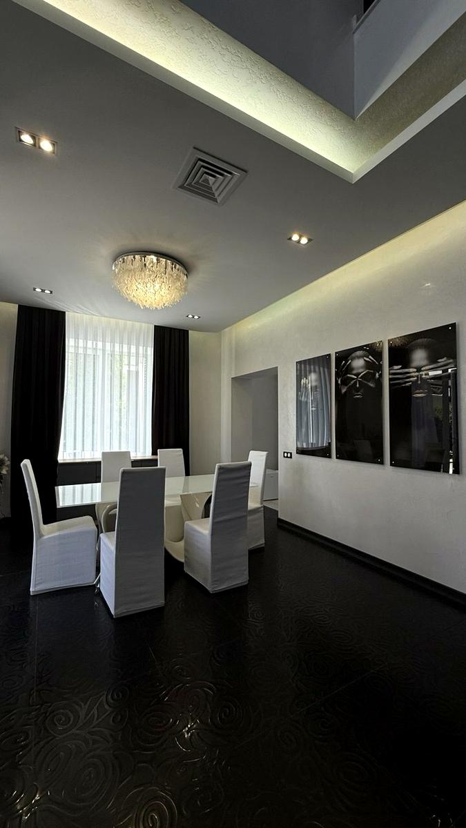 Дом по адресу ул. Пригородская (площадь 650 м²) - Atlanta.ua - фото 15