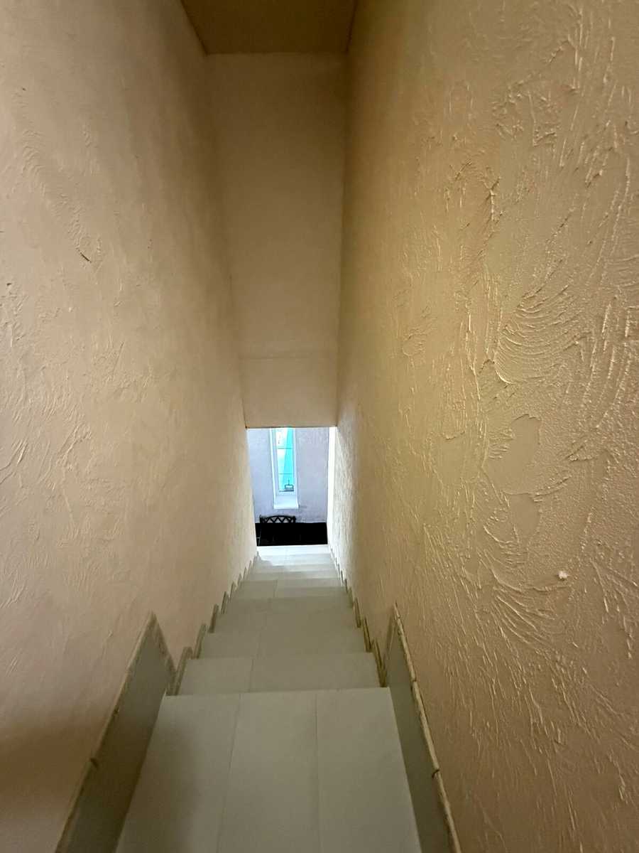 1838032115224524