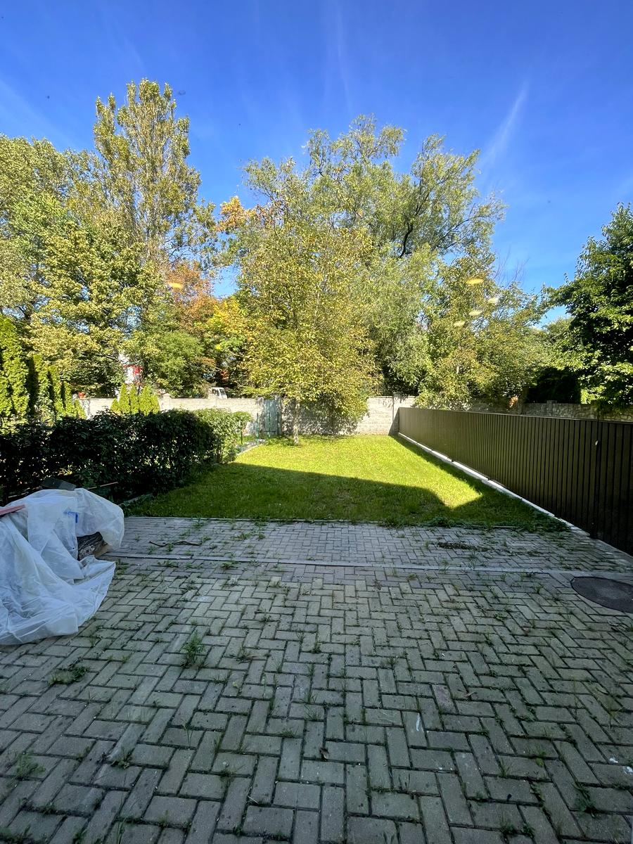 1844241137163532