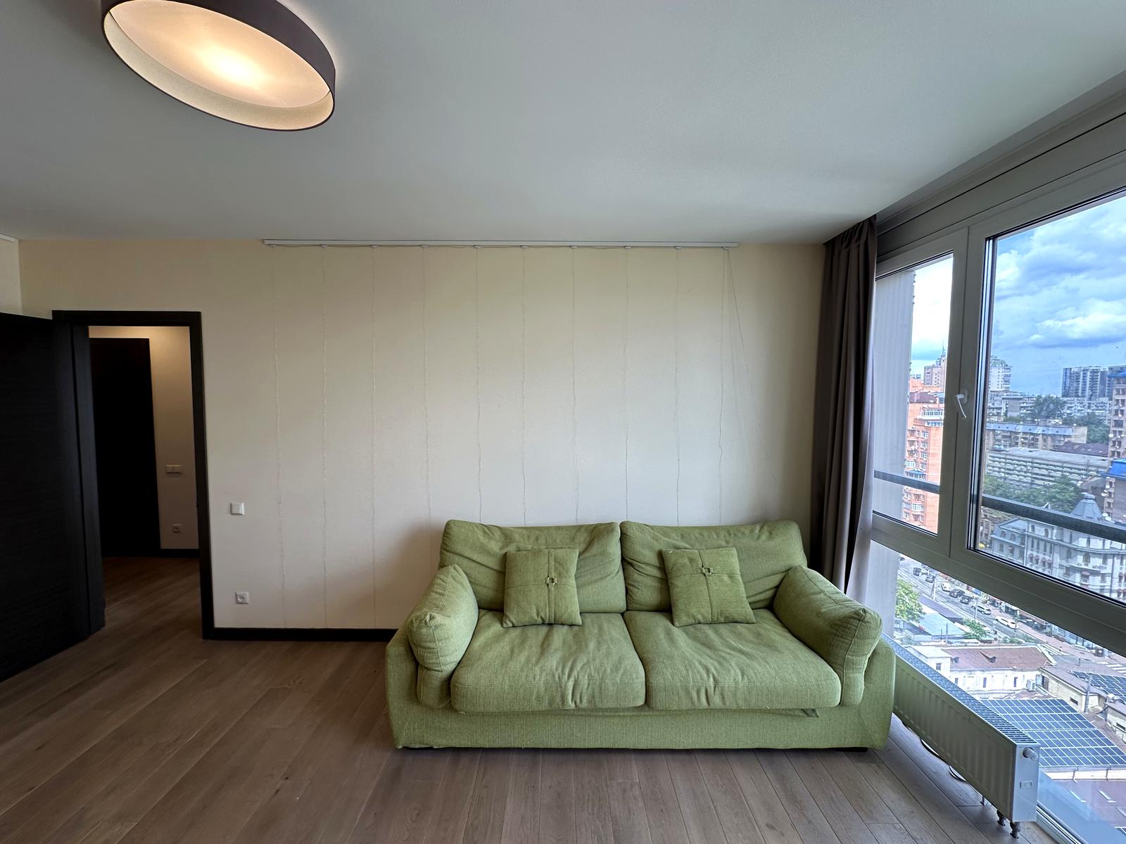 1804007479773533
