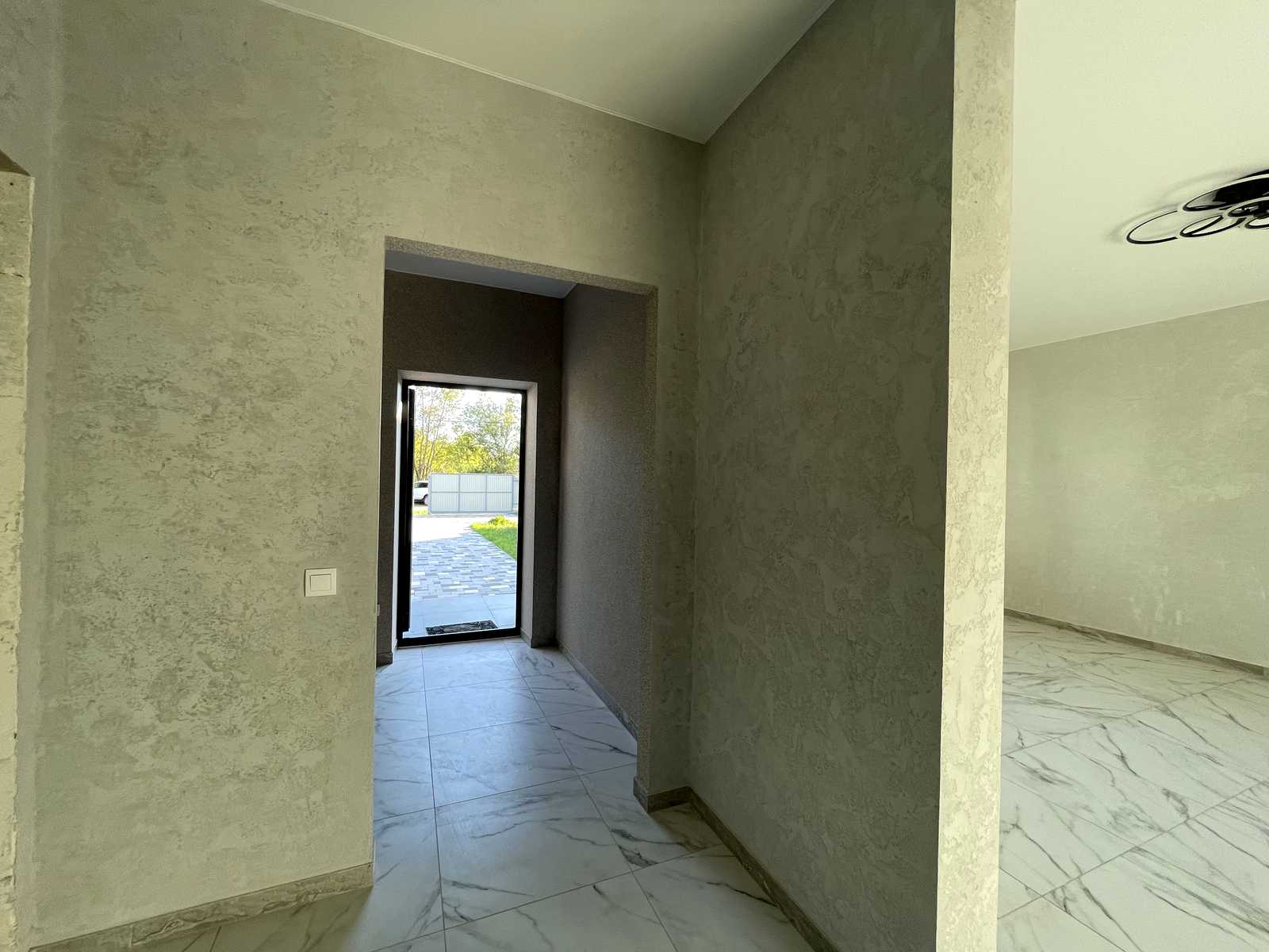 1843595927495533