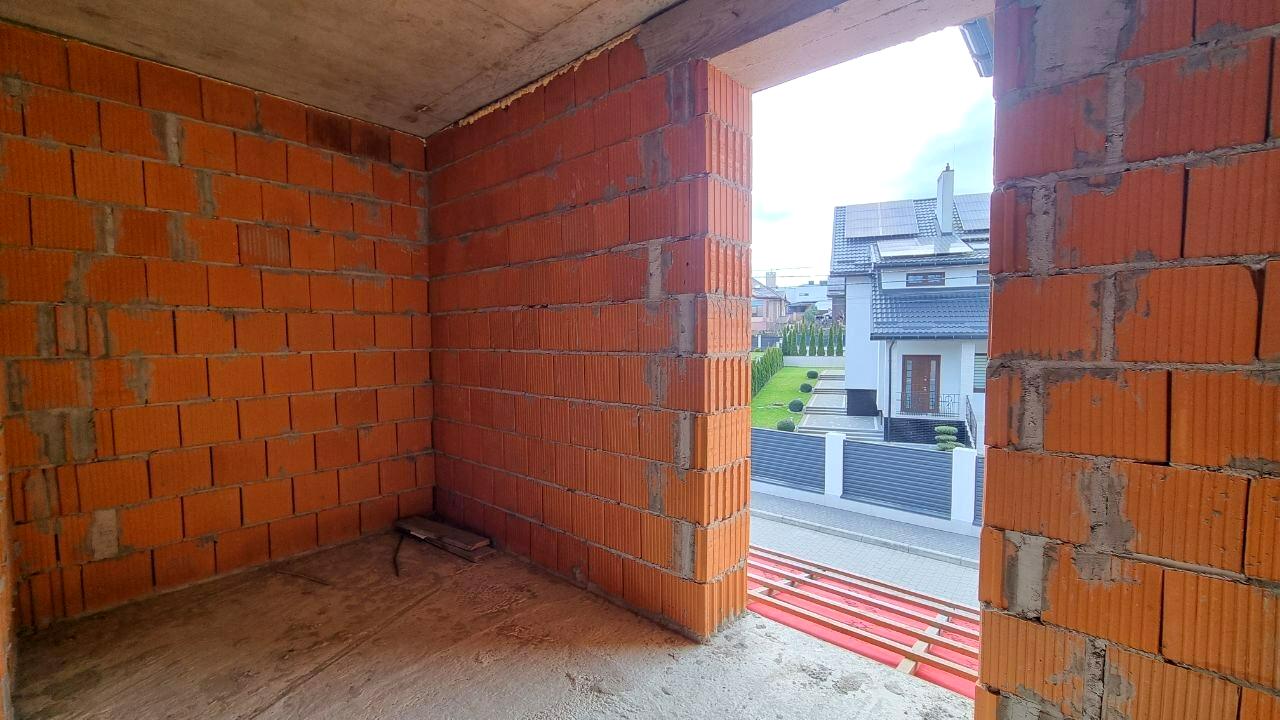 1828588522093534