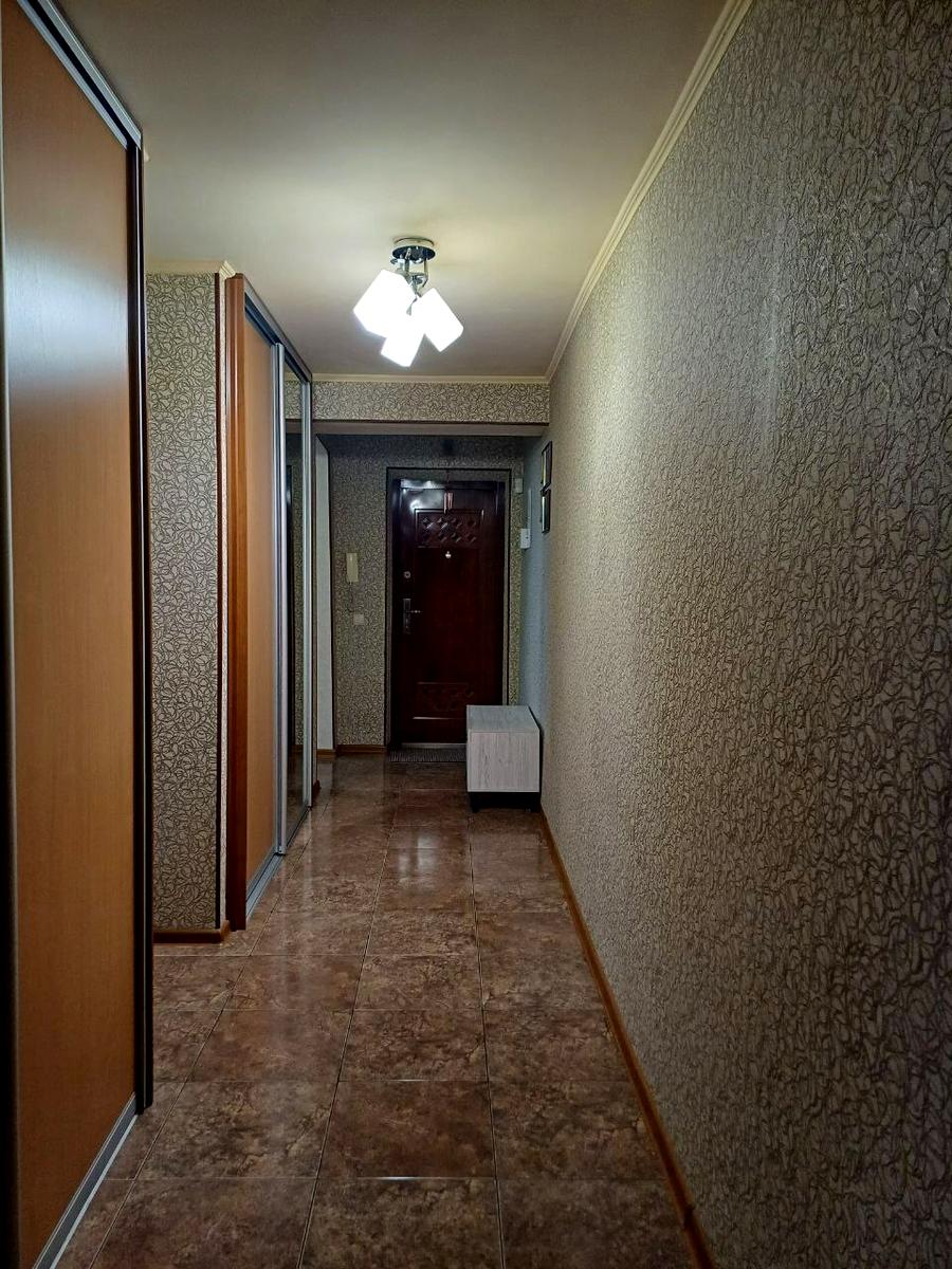 1832016857161537