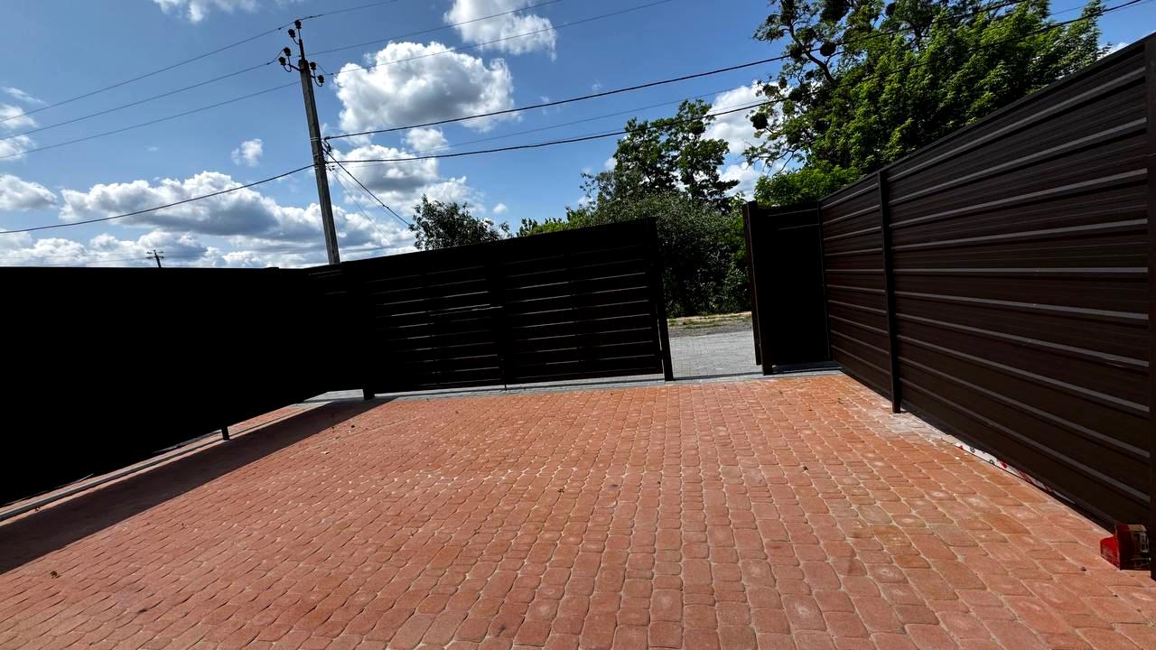1838887300651541