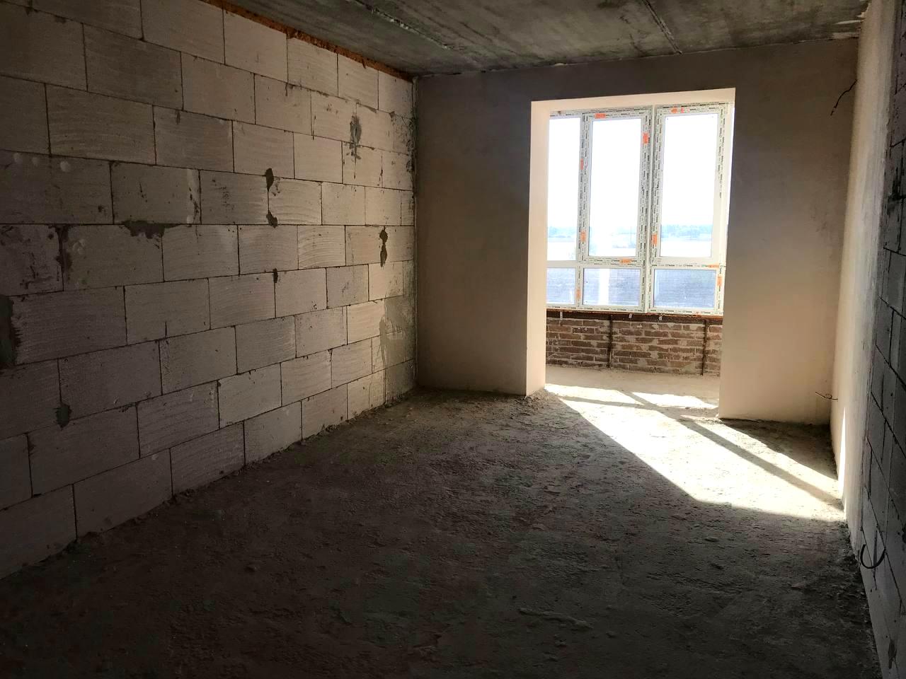 1842153469884544