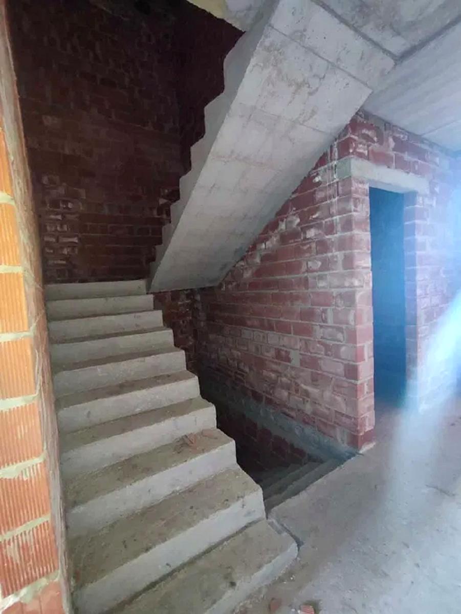 1843589441419547