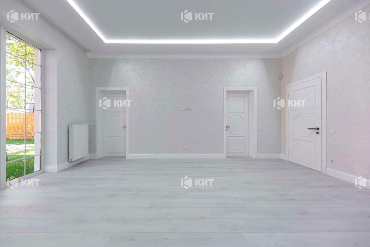 1837339236001558