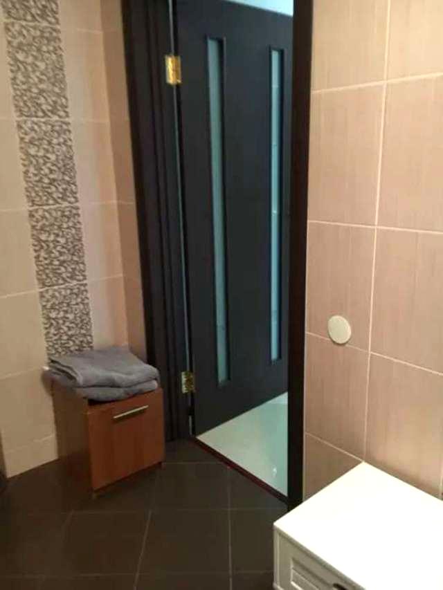 1844132833071558