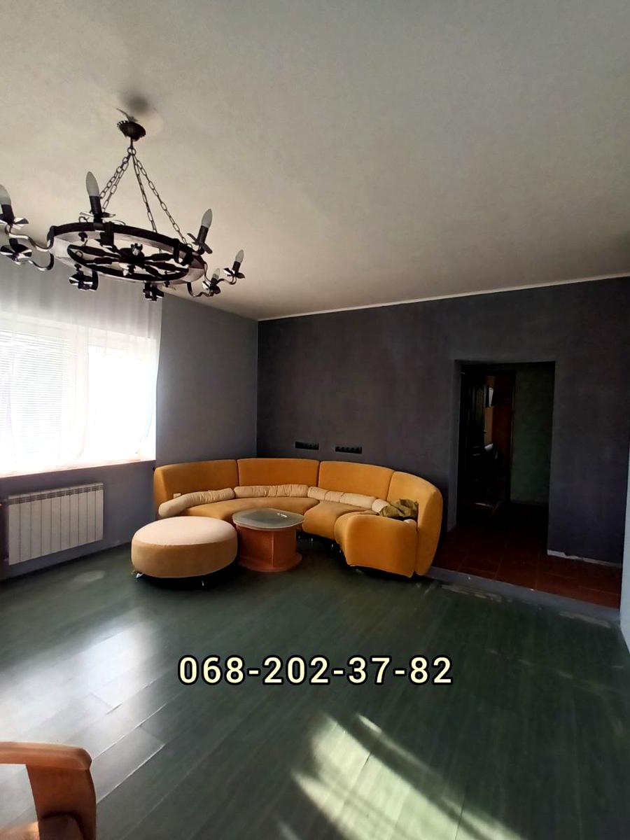 1840879423903560