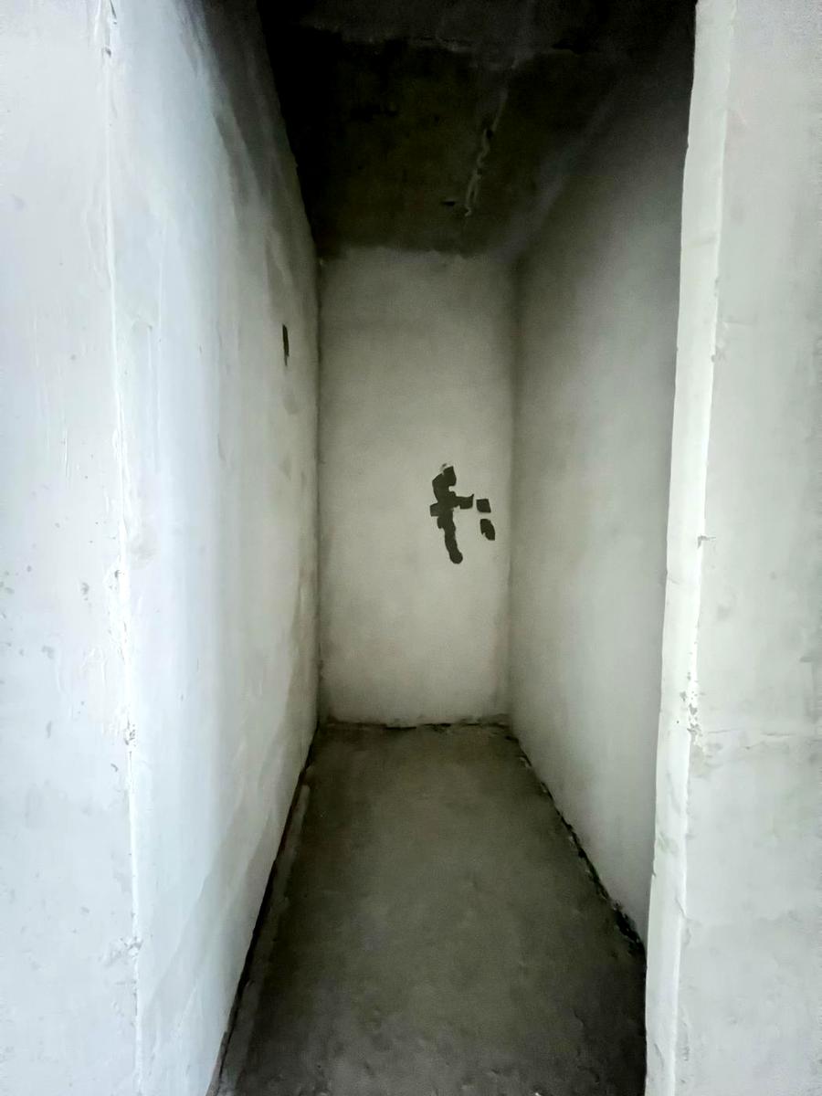 1828742717573565