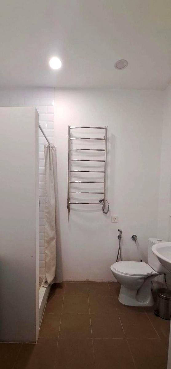 1845028836372567