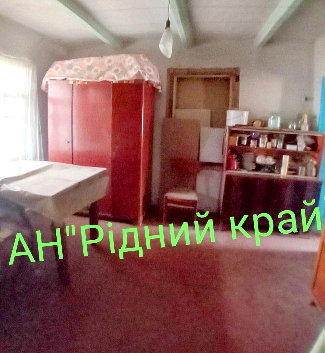 1827454814456572