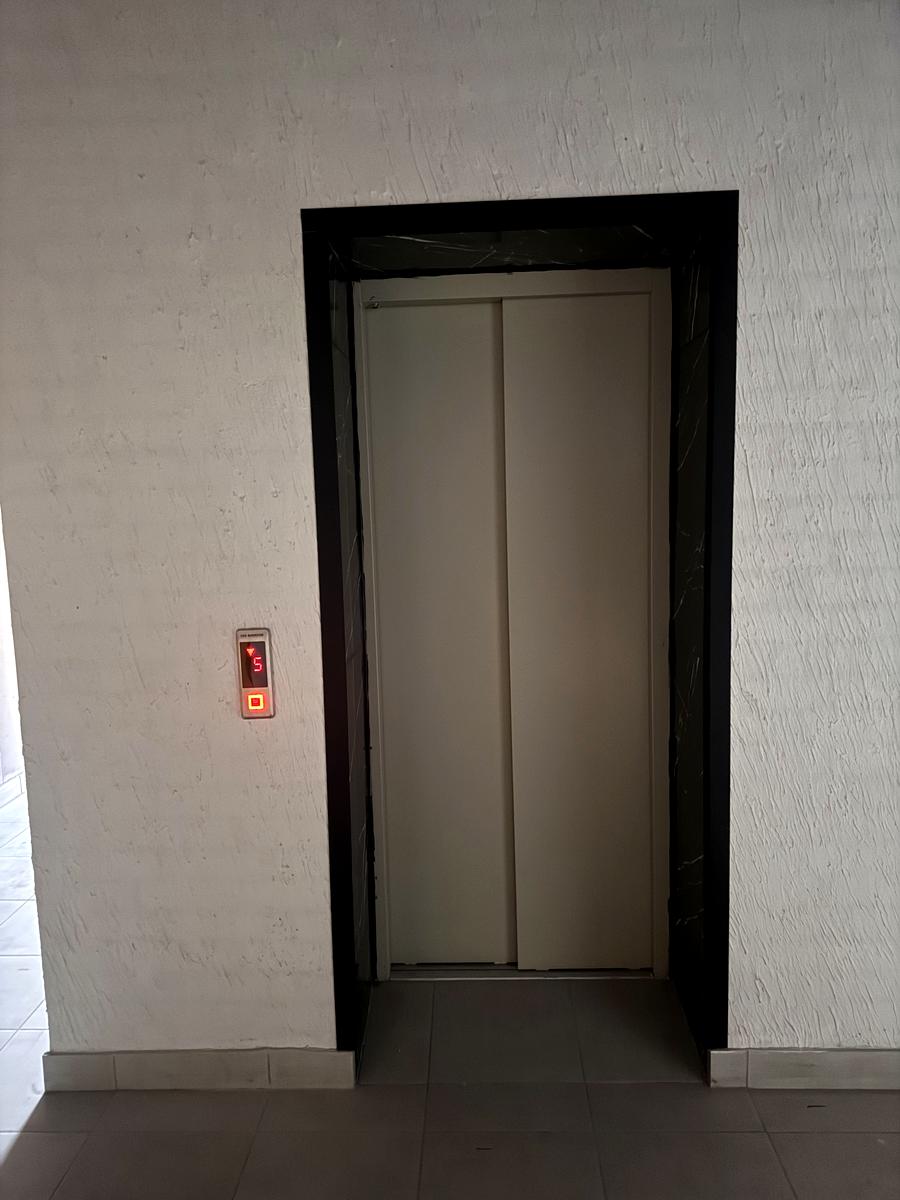 1838183330549572