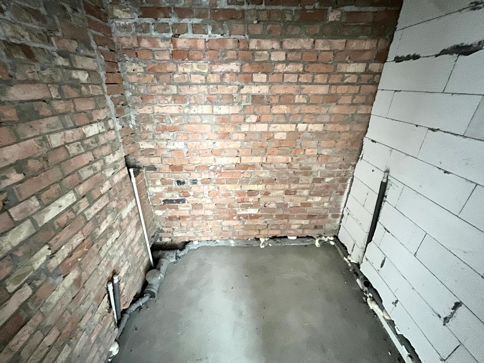 1846670075891572