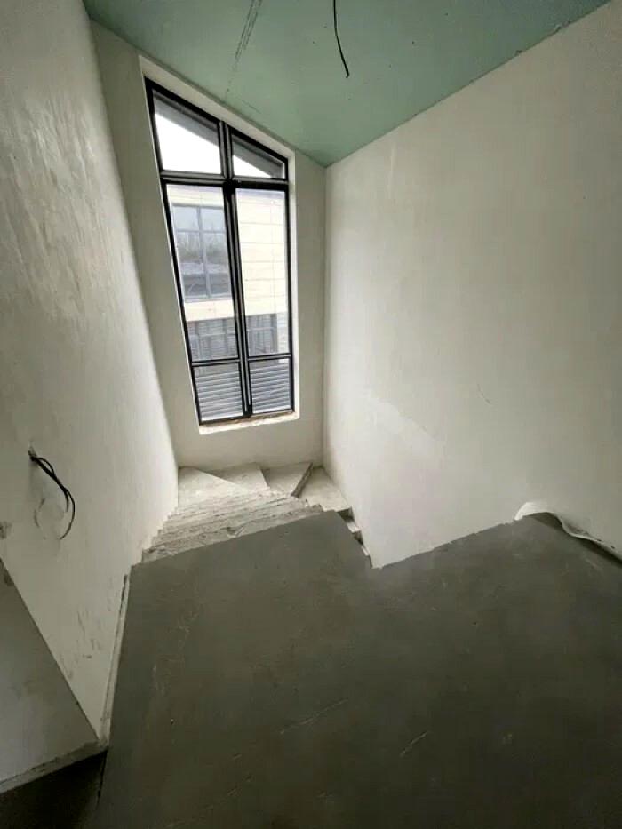 1794055630085574