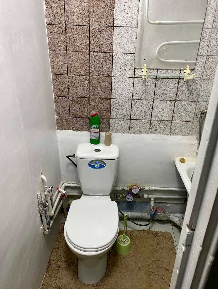 1793854640037579