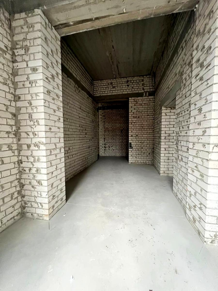 1844330247516579