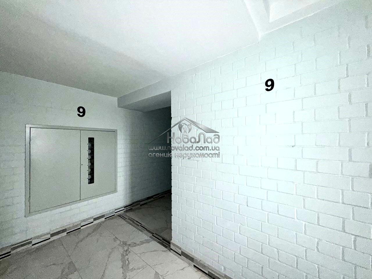 1821789196329581