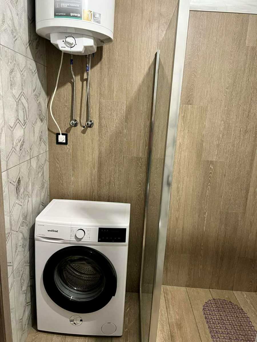 1835706642802584