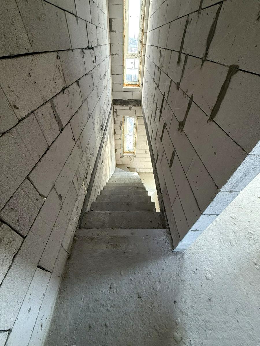 1835249206681588